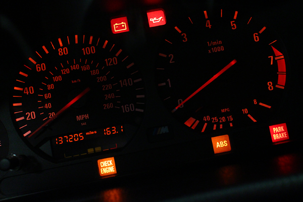 BMW E36 OBD1 Motor Arıza Kodlarını Cihazsız Okuma ve Sıfırlama Yöntemi